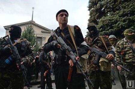 Phe ly khai ở Donbass vẫn tiếp tục tuyển quân hằng ngày