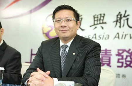 Chủ tịch TransAsia bỏ trốn sau khi gây tai nạn giao thông - 1 Chủ tịch hãng hàng không TransAsia ông Vincent M. Lin