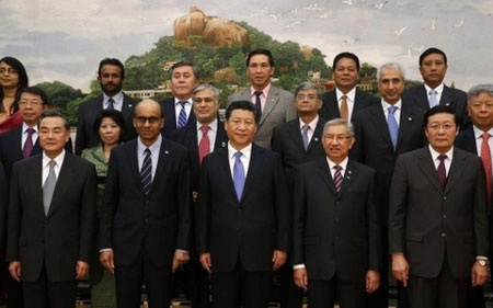 Hạn chót gia nhập Ngân hàng AIIB Trung Quốc: Khó phân bạn- thù? - 1 Hạn chót gia nhập Ngân hàng AIIB Trung Quốc: Khó phân bạn- thù?