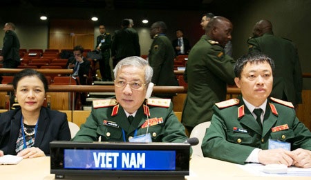 Việt Nam chính thức đăng ký tham gia Hệ thống bố trí lực lượng thường trực Liên Hợp Quốc - 1 Đoàn Việt Nam dự Hội nghị