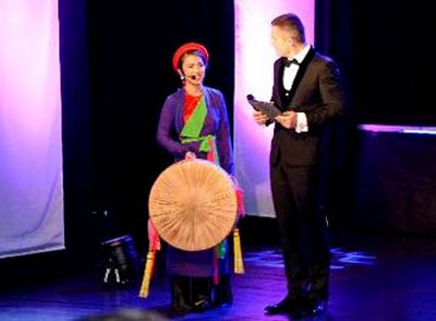 Cô gái Việt trở thành Hoa hậu ở Czech - 1 Cô gái Việt trở thành Hoa hậu ở Czech