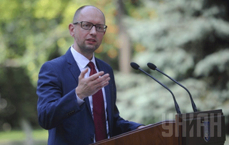Thủ tướng Ukraine công bố nội các dự kiến - 1 Thủ tướng Ukraine Arseniy Yatsenyuk (ảnh: UNIAN)