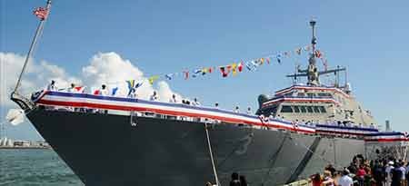 Mỹ khởi động chiến lược triển khai tàu chiến mới tại châu Á - 1 Tàu chiến USS Fort Worth của Mỹ, do Tập đoàn Lockheed Martin chế tạo (ảnh: AP)