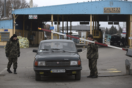 Tổng thống Nga lo ngại thanh lọc sắc tộc ở Ukraine - 1 Tổng thống Nga lo ngại thanh lọc sắc tộc ở Ukraine