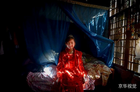 Trở thành cô dâu khi còn đang tuổi vị thành niên (nguồn: CCTVNews)