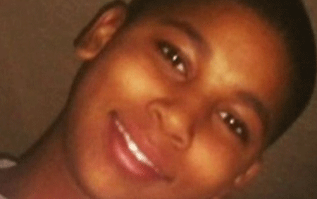 Cảnh sát tiến hành điều tra vụ bắn cậu bé 12 tuổi Tamir Rice (ảnh BBC)
