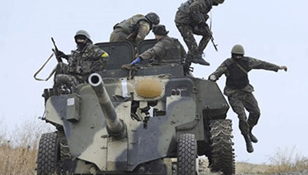 Xe tăng, trọng pháo Ukraine rầm rập tiến về Mariupol