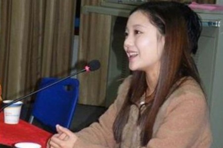 Những người đẹp từng “qua tay” Chu Vĩnh Khang - 1 Giả Hiểu Diệp khi còn là người dẫn chương trình của đài CCTV (ảnh: China Times)
