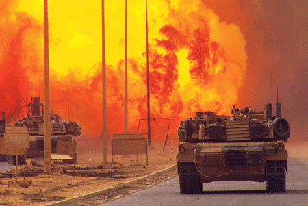 Liên quân do Mỹ dẫn đầu xâm lược Iraq vào năm 2003 (ảnh: blackmosaic)