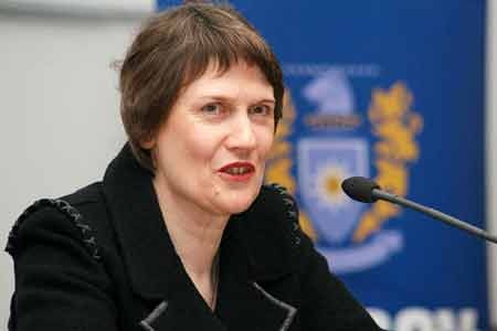 Ai sẽ thay Ban Ki-moon? - 1 Bà Helen Clark có thể trở thành nữ TTK LHQ đầu tiên?