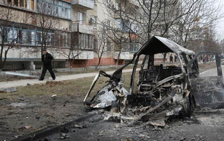 Ukraine: Báo động cao toàn quốc, người Việt sơ tán khỏi Mariupol - 1 Quang cảnh đổ nát tại thành phố Mariupol