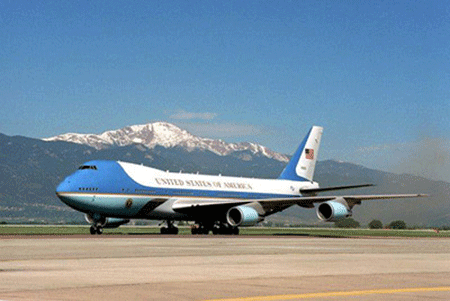 Khám phá chuyên cơ của tổng thống Mỹ - 1 Một trong hai chiếc Không lực Một Boeing 747