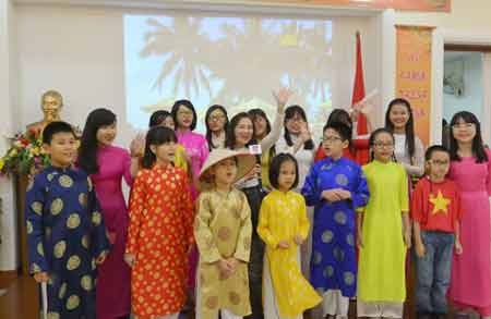 Tết Cộng đồng Xuân Ất Mùi tại Indonesia - 7 Theo