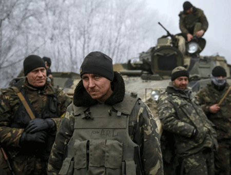 Binh sĩ Ukraine tại địa điểm gần Debaltseve
