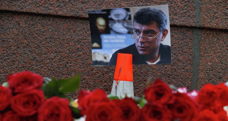 Phác hoạ chân dung kẻ sát hại ông Nemtsov - 1 Dân Ukraine tiếc thương cựu Phó Thủ tướng Nga Boris Nemtsov (Ảnh: Sputnik)