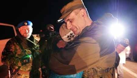 Một cuộc trao đổi tù binh giữa quân chính phủ Kiev và ly khai miền Đông hồi tháng 11/2014