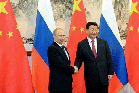 Nga chứng minh sự vô ơn của châu Âu - 3 Tổng thống Nga Vladimir Putin và Chủ tịch Trung Quốc Tập Cận Bình tại APEC 2014 ở Bắc Kinh