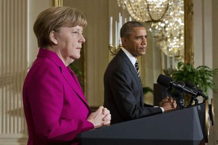 Tổng thống Mỹ Barack Obama (phải) và Thủ tướng Angela Merkel tại buổi họp báo ở Nhà Trắng (Ảnh: AP)