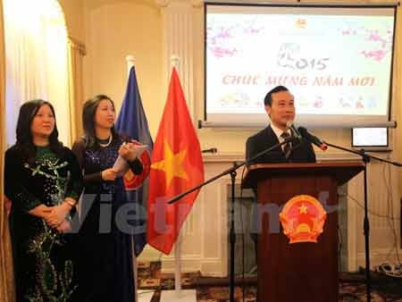 Xuân Ất Mùi của người Việt tại Anh Quốc - 3 Xuân Ất Mùi của người Việt tại Anh Quốc