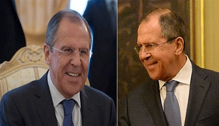 "Bộ tứ Normandie": Phần thắng thuộc về Nga và ly khai Donbass? - 2 Ngoại trưởng Nga Sergei Lavrov mỉm cười rạng rỡ trong lúc trả lời phỏng vấn
