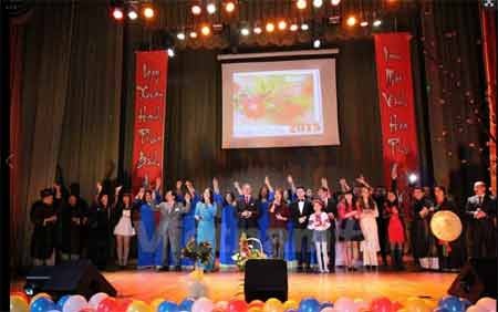 Chương trình văn nghệ đặc sắc mang đậm nét văn hóa Việt Nam