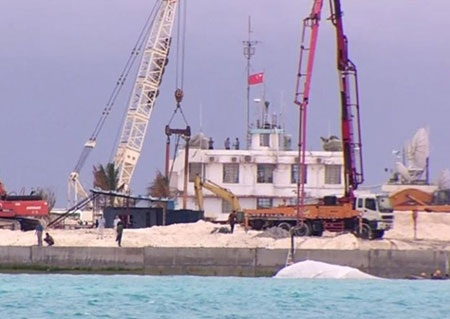 Trung Quốc ráo riết xây dựng trái phép các công trình trên đảo Gạc Ma