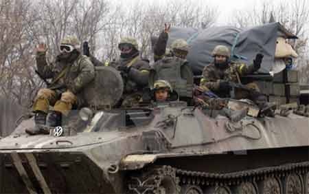 OSCE: Các bên xung đột ở Ukraine tiếp tục rút vũ khí hạng nặng - 1 OSCE: Các bên xung đột ở Ukraine tiếp tục rút vũ khí hạng nặng