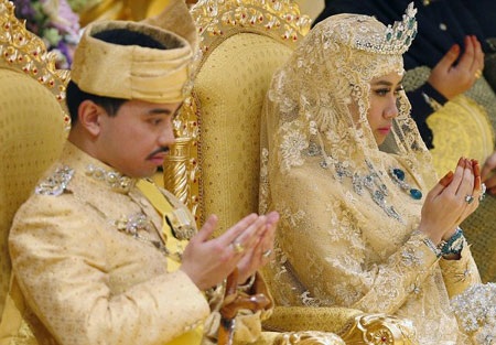 Đám cưới vàng của hoàng gia Brunei - 6 Đám cưới vàng của hoàng gia Brunei