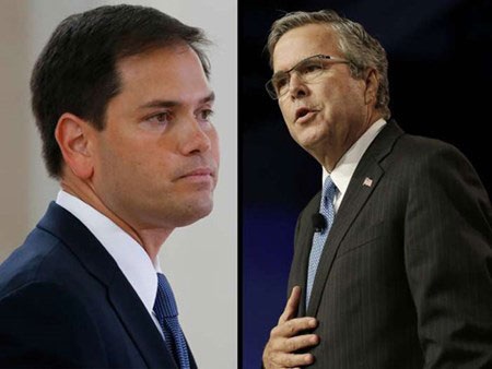 Bầu cử Tổng thống Mỹ: Đảng Cộng hòa “huynh đệ tương tàn” - 1 Ông Marco Rubio (trái) và người thầy lâu năm Jeb Bush trong cuộc chạy đua vào Nhà Trắng