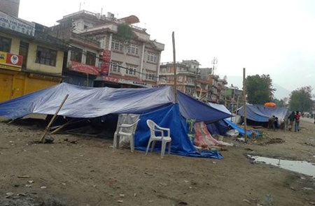 Thư Nepal: Di tản khỏi Kathmandu - 3 Lều dựng tạm khắp nơi ở thủ đô