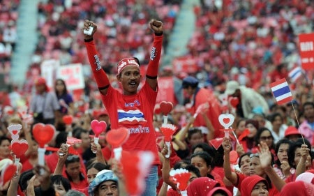 Thái Lan cấm phe áo đỏ tổ chức lễ kỷ niệm cuộc biểu tình đổ máu - 1 Một cuộc biểu tình của phe áo đỏ tại Thái Lan