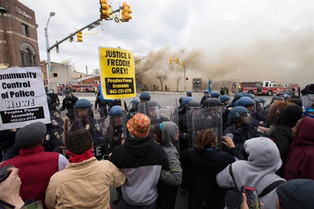 Lệnh giới nghiêm
ban đầu kéo dài 1 tuần và sẽ được gia hạn nếu cần thiết. (Nguồn: