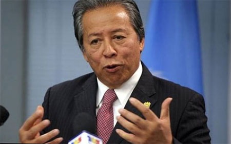 ASEAN kêu gọi Trung Quốc chấm dứt cải tạo, lấn biển tại Biển Đông - 1 Ngoại trưởng Malaysia Anifah Ahman