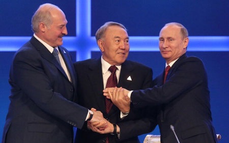 Sau Ukraine, Mỹ sẽ kích hoạt "Mùa xuân Trung Á" chống Nga - 1 Tổng thống 3 nước Nga, Kazakhsatan, Belarus trong Liên minh Kinh tế Á-Âu. (