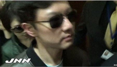 Anh trai ông Kim Jong Un xem Eric Clapton biểu diễn ở London - 1 Ông Kim Jong Chul tham dự buổi hòa nhạc của Eric Clapton ở London ngày 21/5 (Nguồn: