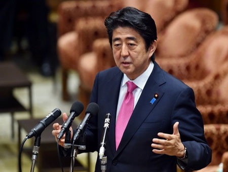 Thủ tướng Nhật Bản Shinzo Abe phát biểu tại phiên thảo luận của Hạ viện ngày 26/5. (Ảnh: