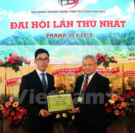 Tiến sỹ Việt ở Séc trăn trở về lọc asen trong nước ngầm Hà Nội - 1 Hoàng Diệu Hưng (