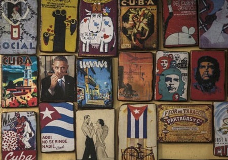 Người Mỹ chuẩn bị "đổ bộ kinh tế" vào Cuba - 2 Chân dung nhà lãnh đạo Mỹ Barack Obama được in trên món hàng lưu niệm ở Havana. (Ảnh: