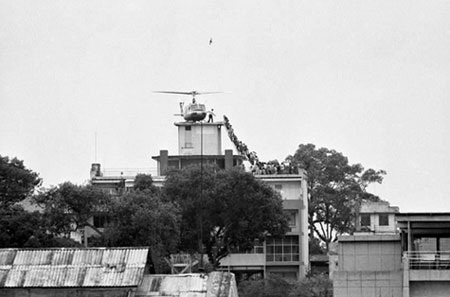 (Ảnh): Chiến dịch “Gió lốc”: Cuộc tháo chạy khỏi Sài Gòn năm 1975