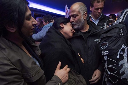 Niềm vui sum họp tại sân bay Ben Gurion gần Tel Aviv hôm 28/4