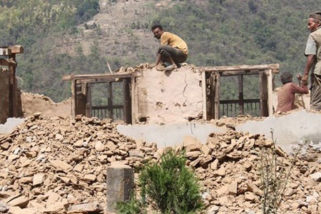 Nepal nhọc nhằn gượng dậy từ đổ nát - 4 Theo