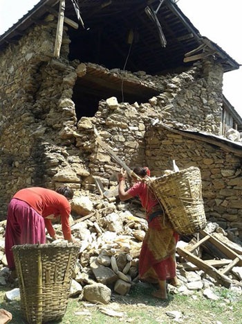 Ở nơi nhiều người chết nhất Nepal - 5 Theo