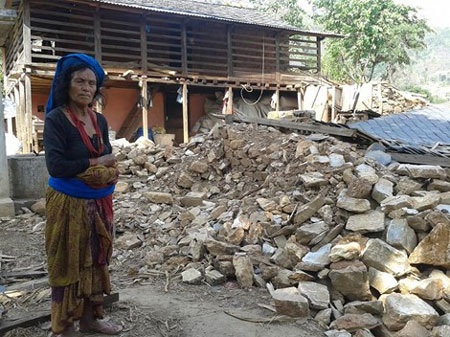 Ở nơi nhiều người chết nhất Nepal - 8 Theo