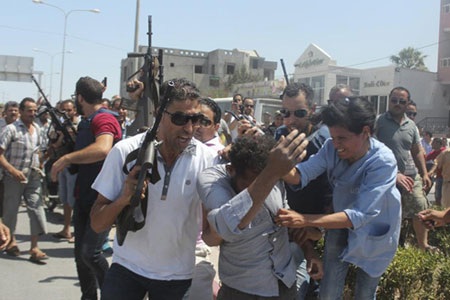 Vụ tấn công khủng bố nhằm vào khu nghỉ dưỡng du lịch nổi tiếng ở Tunisia gây thương vong lớn nhất.