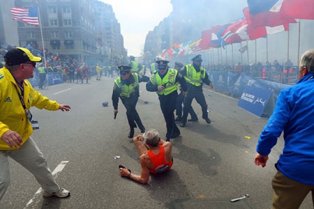 Lĩnh án tử hình, nghi phạm đánh bom Boston xin lỗi nạn nhân - 2 Dzhokhar Tsarnaev đã bị tòa tuyên án tử hình (Ảnh: AP)