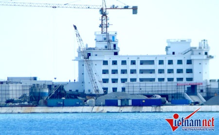 TQ cải tạo trái phép đá Huy Gơ ở Trường Sa của VN. (Ảnh: