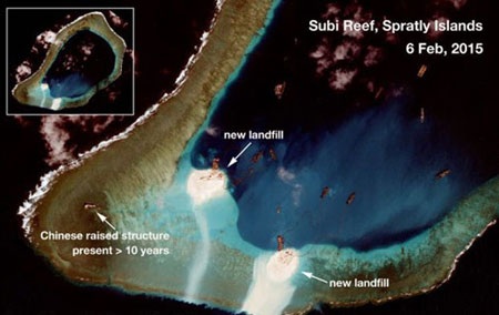 Trung Quốc dịch nhầm, sao chép bản đồ ở Biển Đông - 1 Tháng 3/2015, báo Inquirer, Philippines đăng ảnh TQ cải tạo bãi đá ở Trường Sa của VN