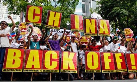 Người dân Philippines biểu tình phản đối hành vi xâm lấn của Trung Quốc