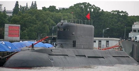Tàu ngầm Type 041 của Trung Quốc tại xưởng đóng tàu Vũ Hán. (Ảnh:
