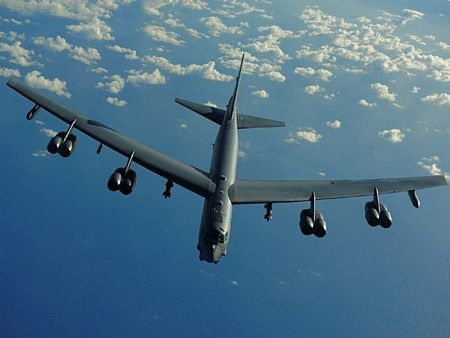 Chiến lược “pháo đài bay” B-52 răn đe Trung Quốc của Mỹ - 1 Pháo đài bay B-52 của Mỹ